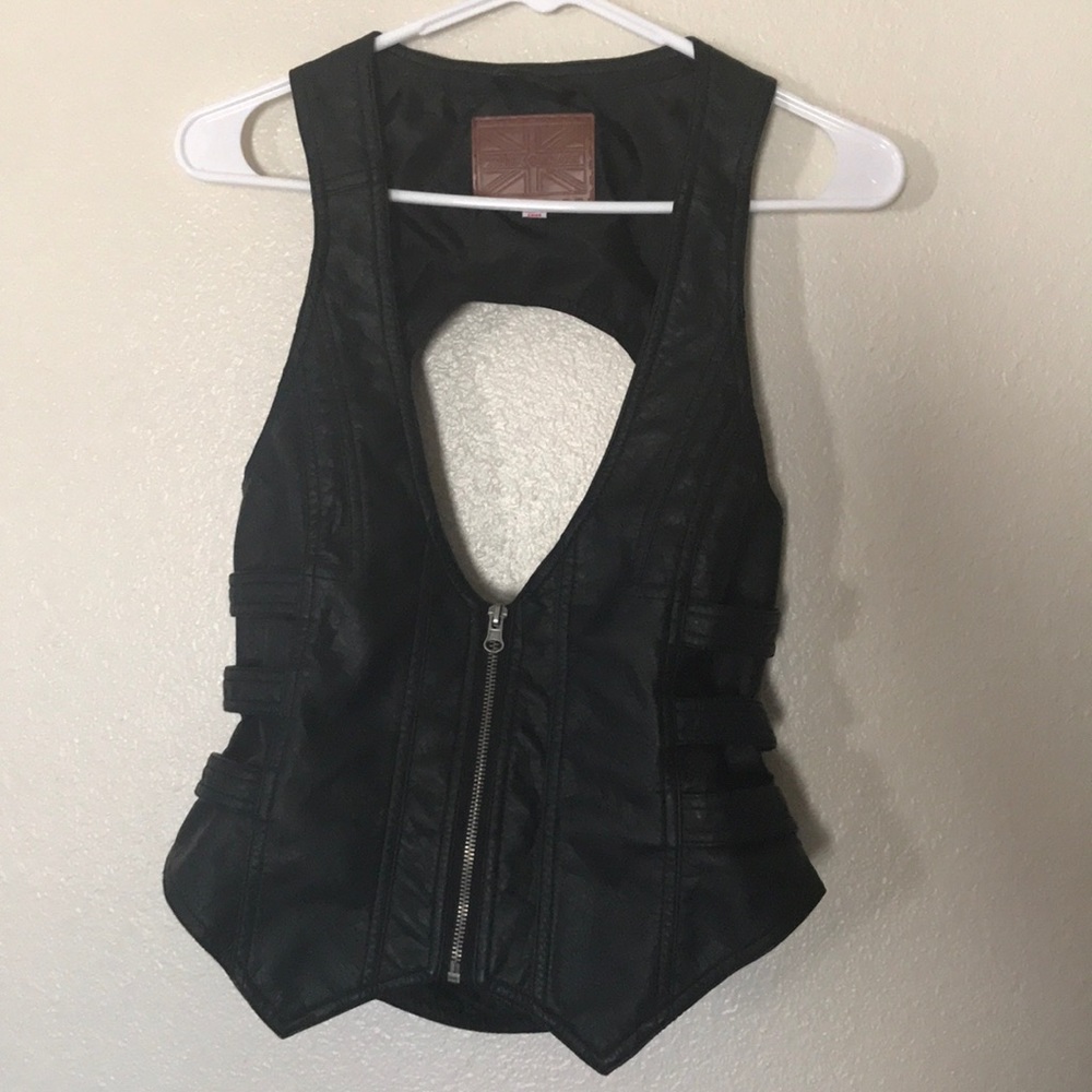 Black leather buckled back vest